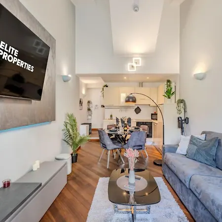 Aquarium Luxury Loft 2 - 6 Guest - Exclusive View *