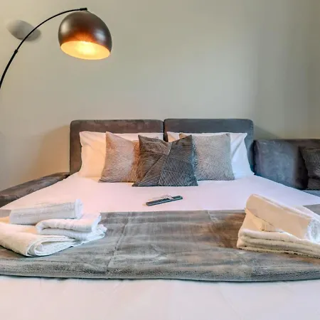 Aquarium Luxury Loft 2 - 6 Guest - Exclusive View * ジェノヴァ