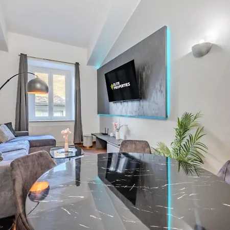 Aquarium Luxury Loft 2 - 6 Guest - Exclusive View *