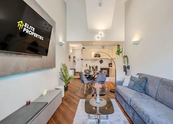 Aquarium Luxury Loft 2 - 6 Guest - Exclusive View *