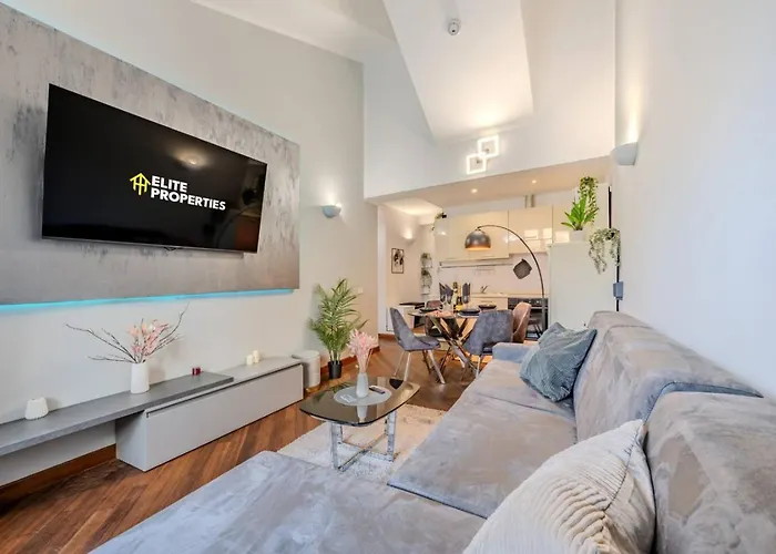 Aquarium Luxury Loft 2 - 6 Guest - Exclusive View