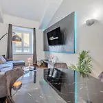Aquarium Luxury Loft 2 - 6 Guest - Exclusive View *