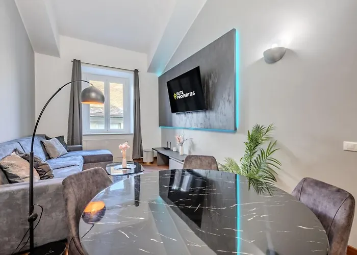 Aquarium Luxury Loft 2 - 6 Guest - Exclusive View *